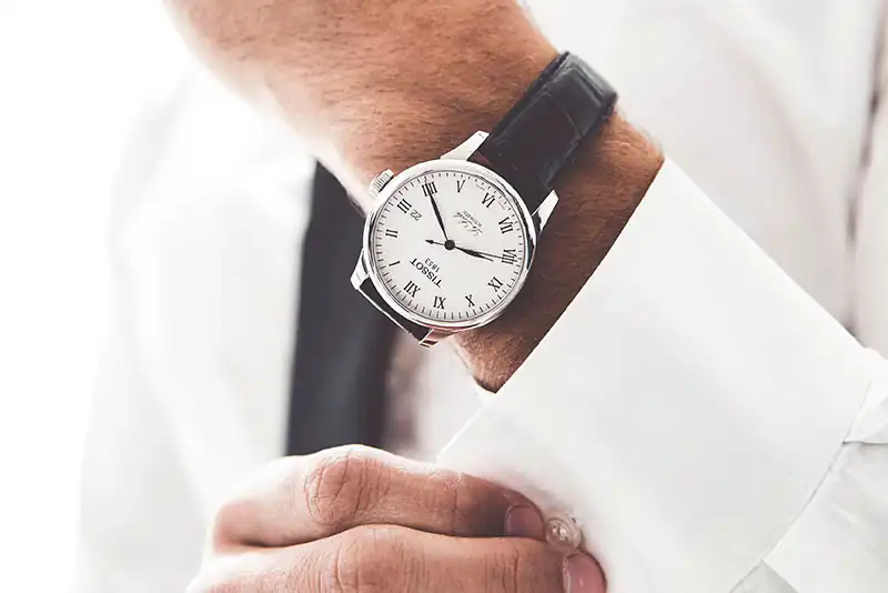 CITIZEN 腕時計　黒　ブラック　ビジネス　シンプル